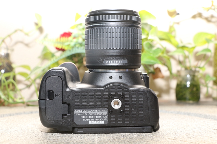 【95新尼康 d5300 套18-55镜头快门数2501次 uv镜411525 559811】