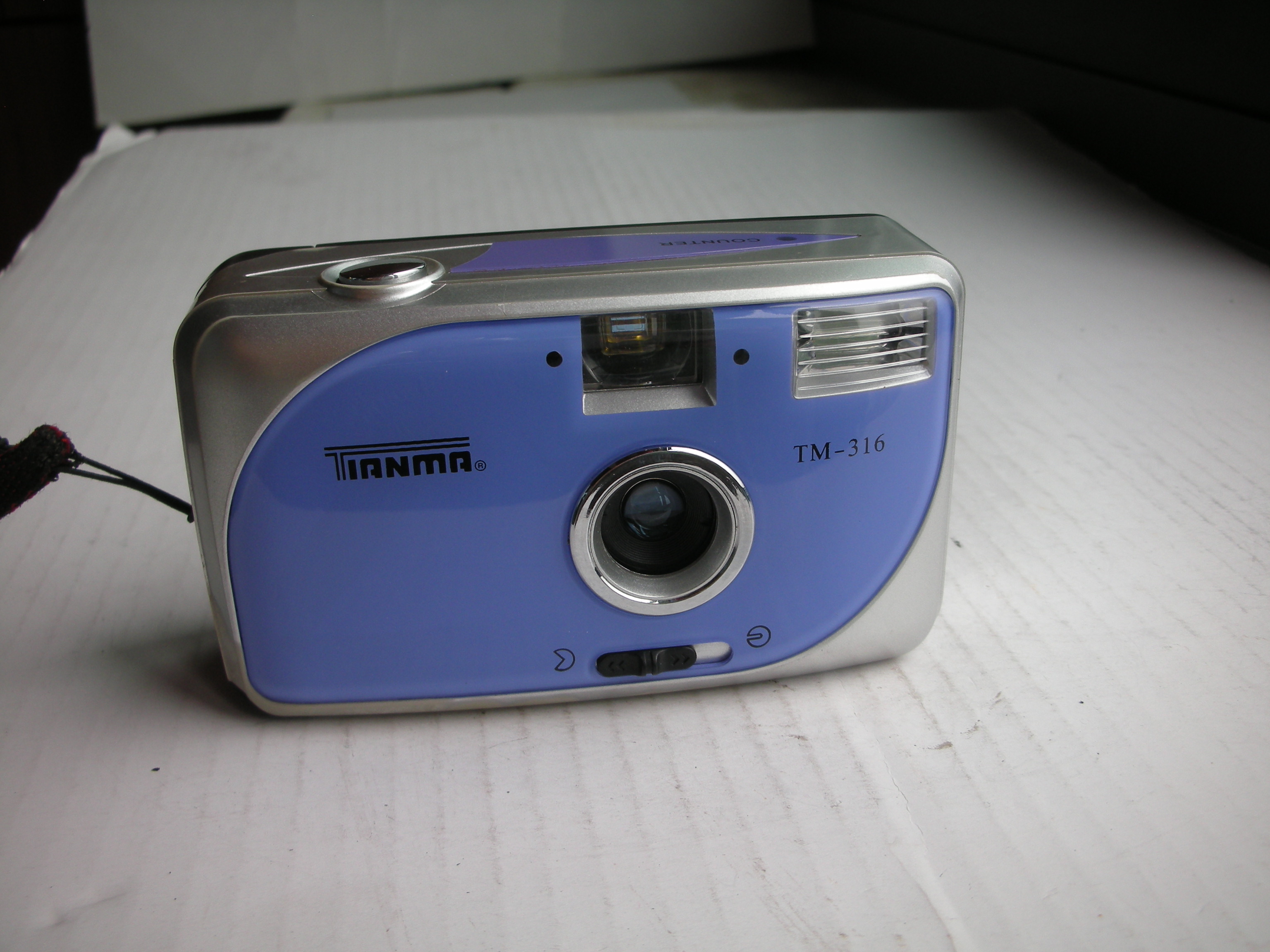 极新天马TM--316自动曝光便携式相机，收藏