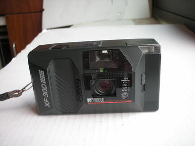 很新理光30D经典定焦镜头相机，收藏使用均可
