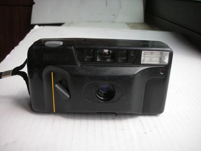 较新理光35胶卷相机，功能正常