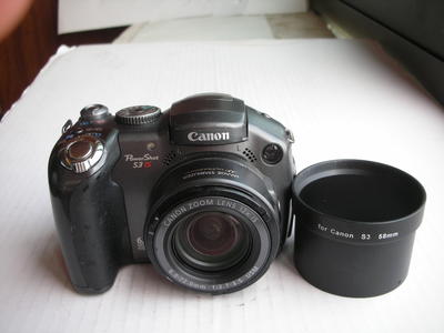 很新佳能 S3 IS经典数码相机，带原配遮光罩，收藏使用均可