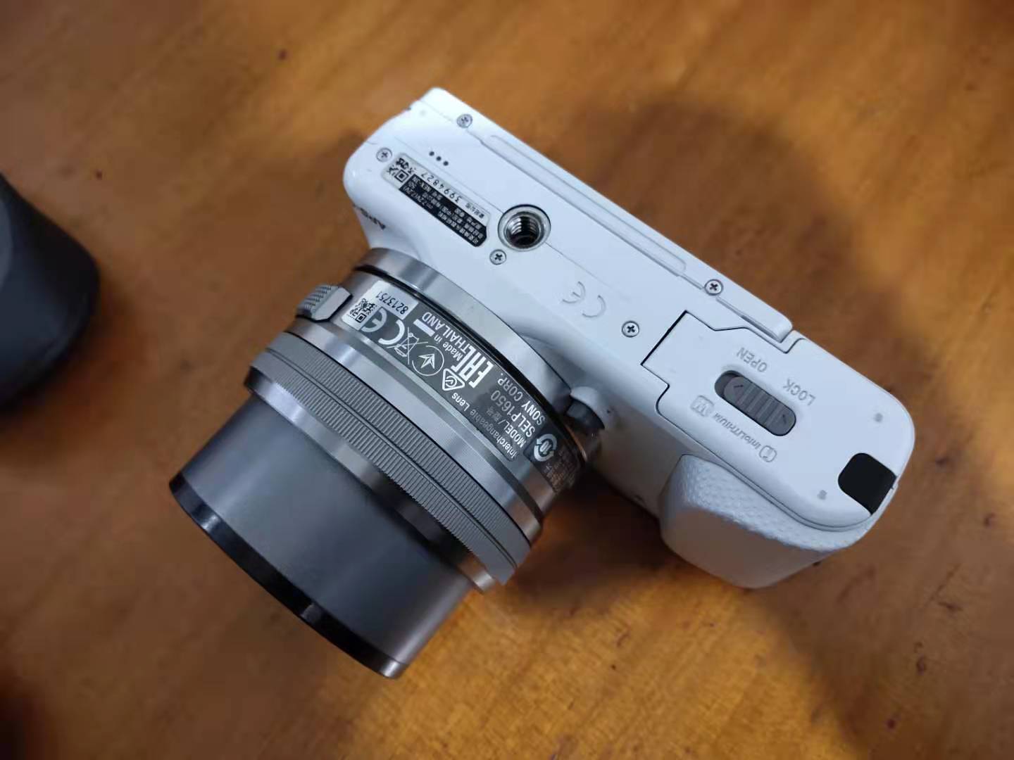 索尼微单相机w806图片