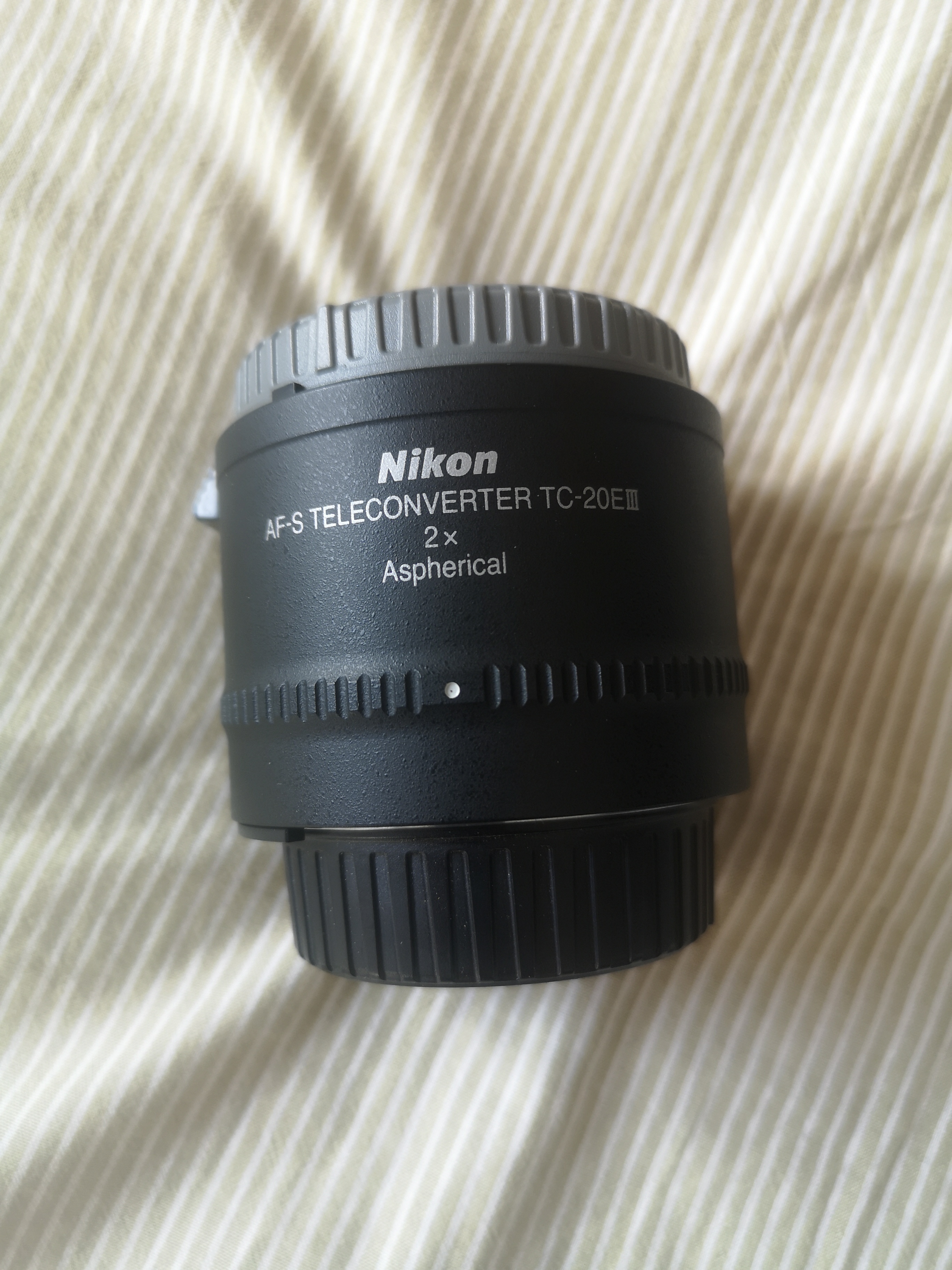 尼康（Nikon）TC-20E III 2X 2倍 增距镜 三代 