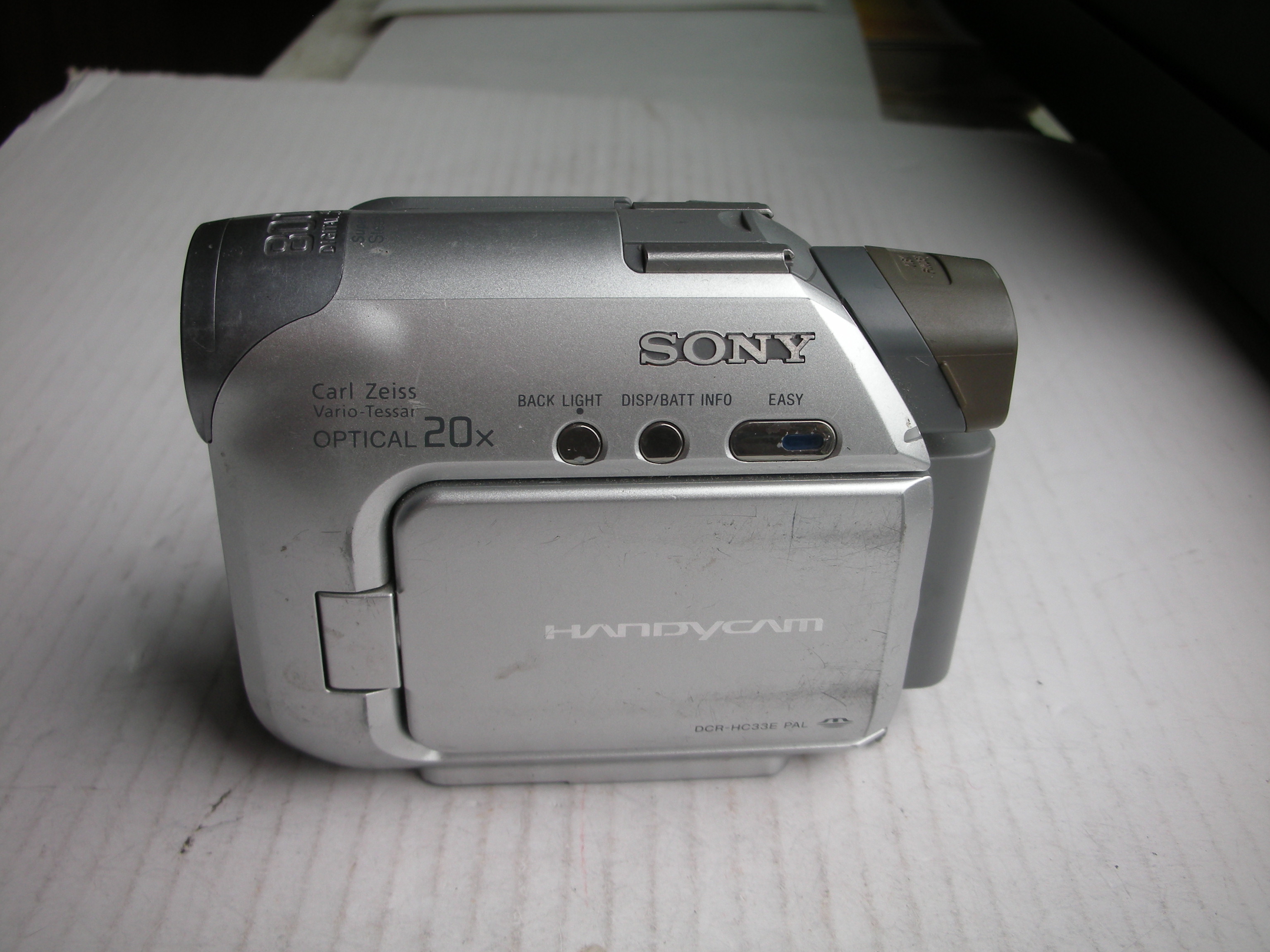 较新索尼 HC33E数码摄像机