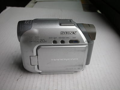 较新索尼 HC33E数码摄像机