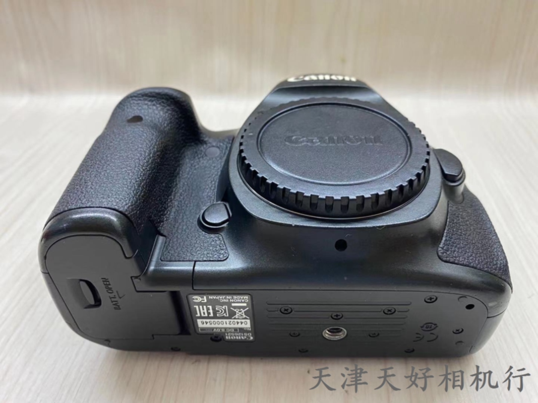 《天津天好》相机行 95新 佳能5DS 机身