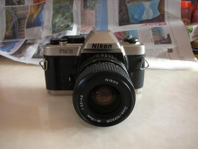 较新尼康Nikon FM10单反相机带35--70mm镜头