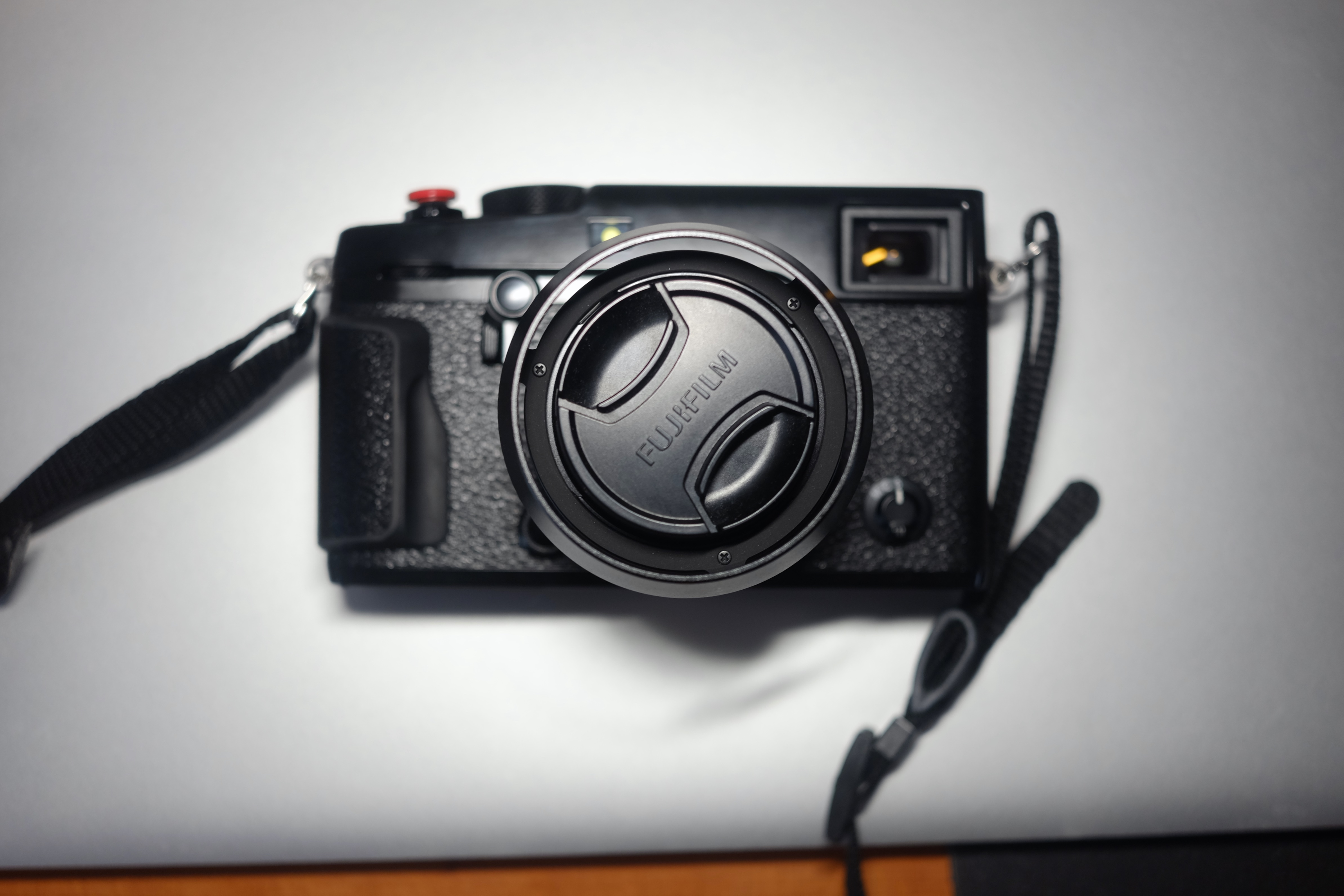  Fuji X-Pro2+XF 23/2 R WR sets give away the original leather sleeve, metal hollow hood, etc