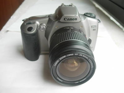 很新佳能EOS66单反相机带28--80mm镜头，收藏使用