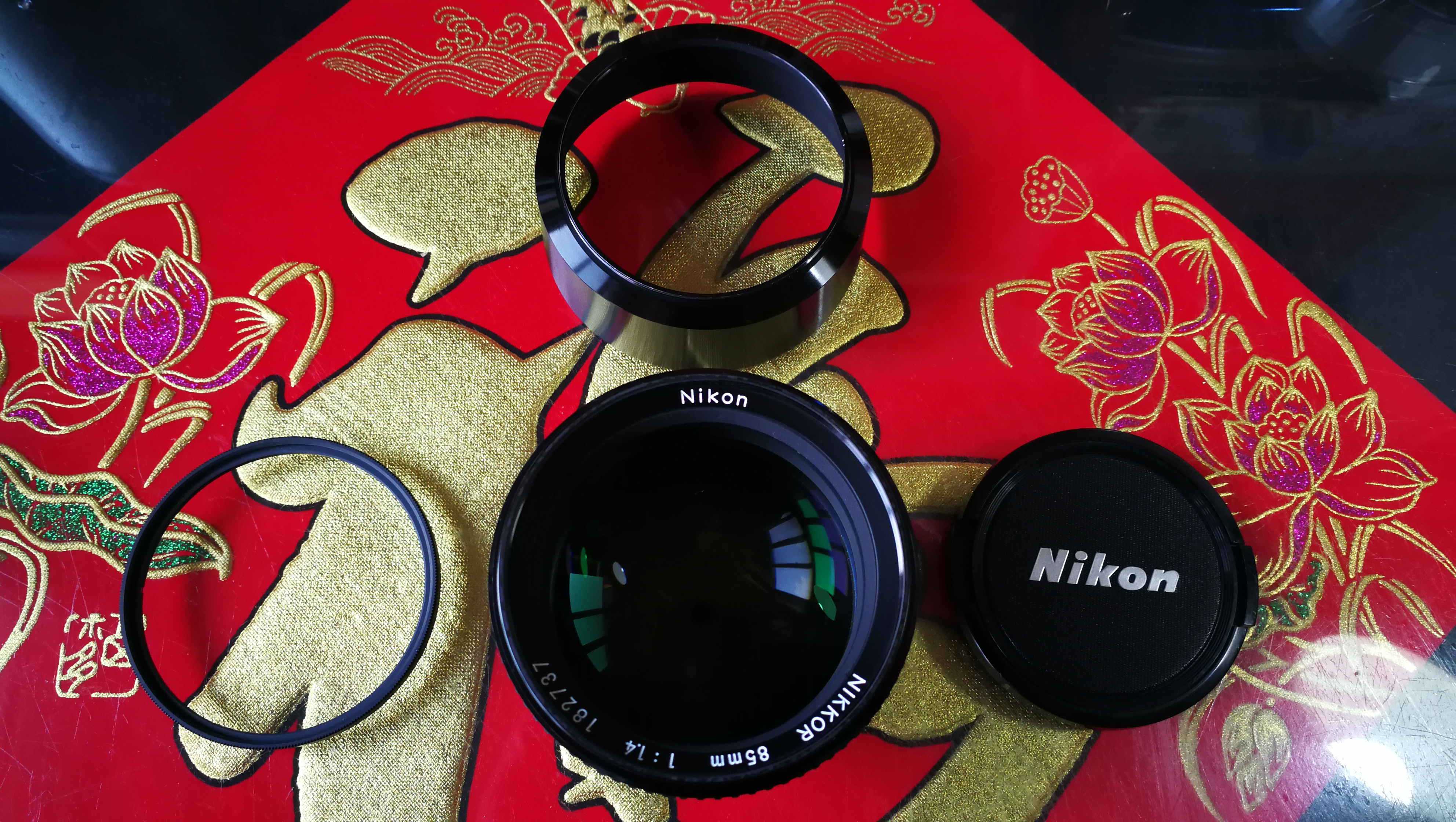  Nikon 85/1.4 AIS manual lens