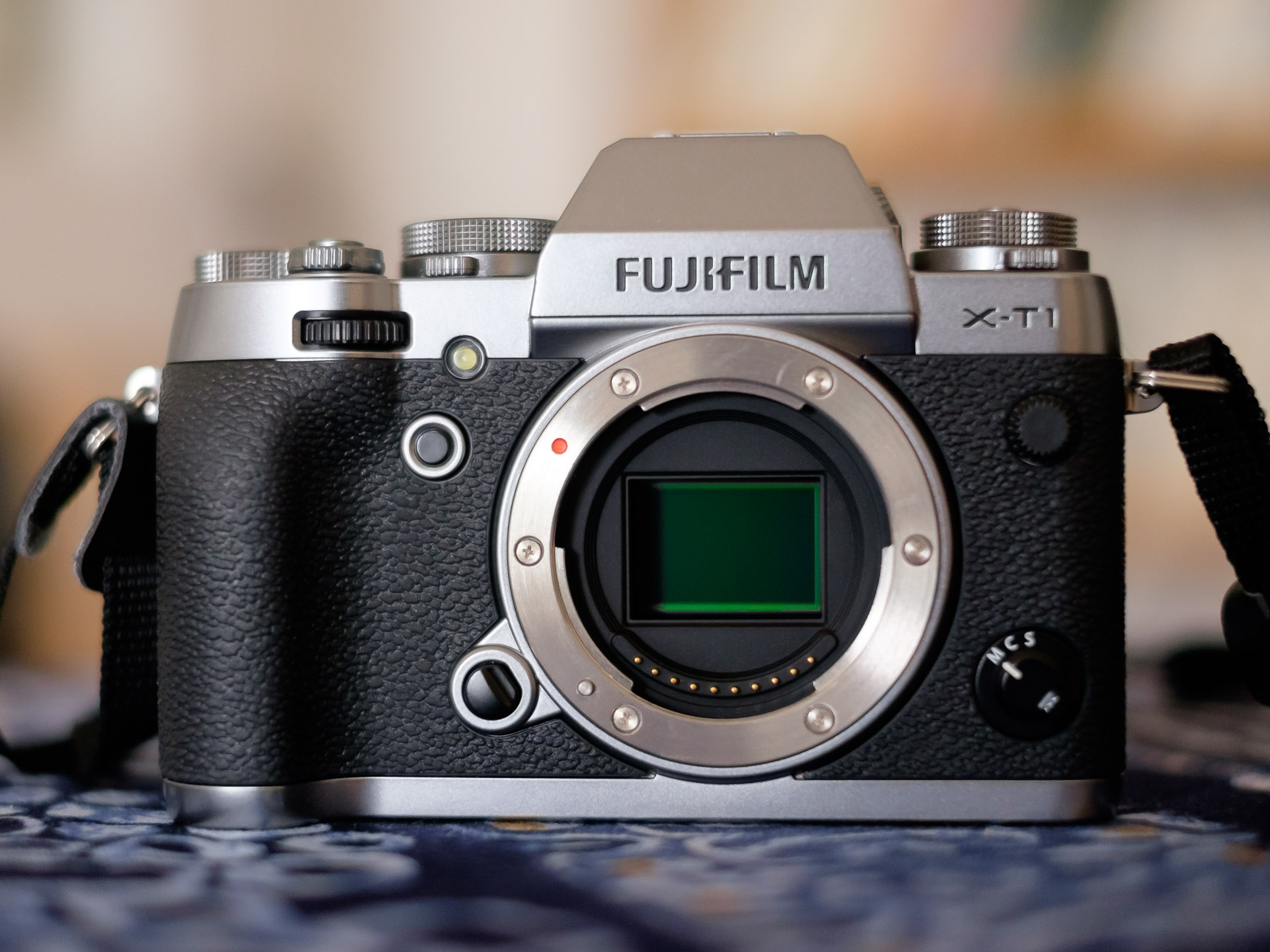 Fujifilm 富士 X-T1 碳晶灰 机身 99新
