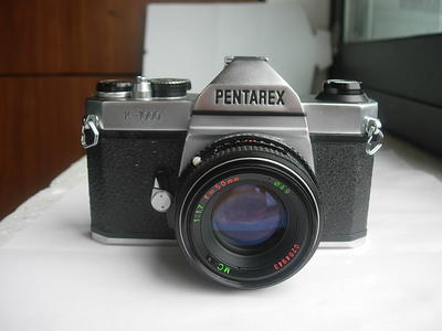 极新白色珠江宾得K1000相机带50mmf1.7MC镜头，收藏使用上品
