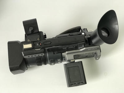 索尼3CCD专业摄像机  DSR PD190P  【天津福润相机行】
