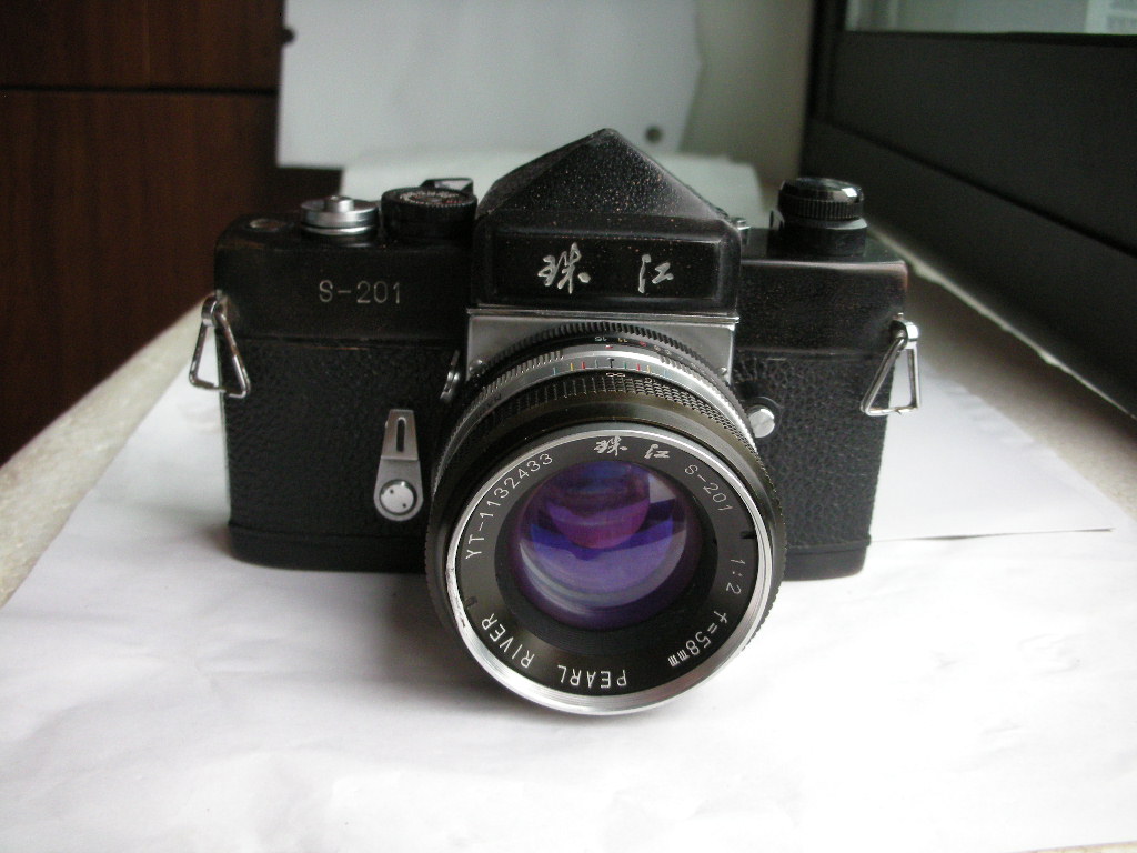 较新珠江S201金属制造单反相机带58mmf2镜头，收藏使用