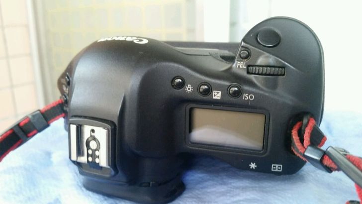 佳能 1Ds Mark III相机便宜出，对焦精准。