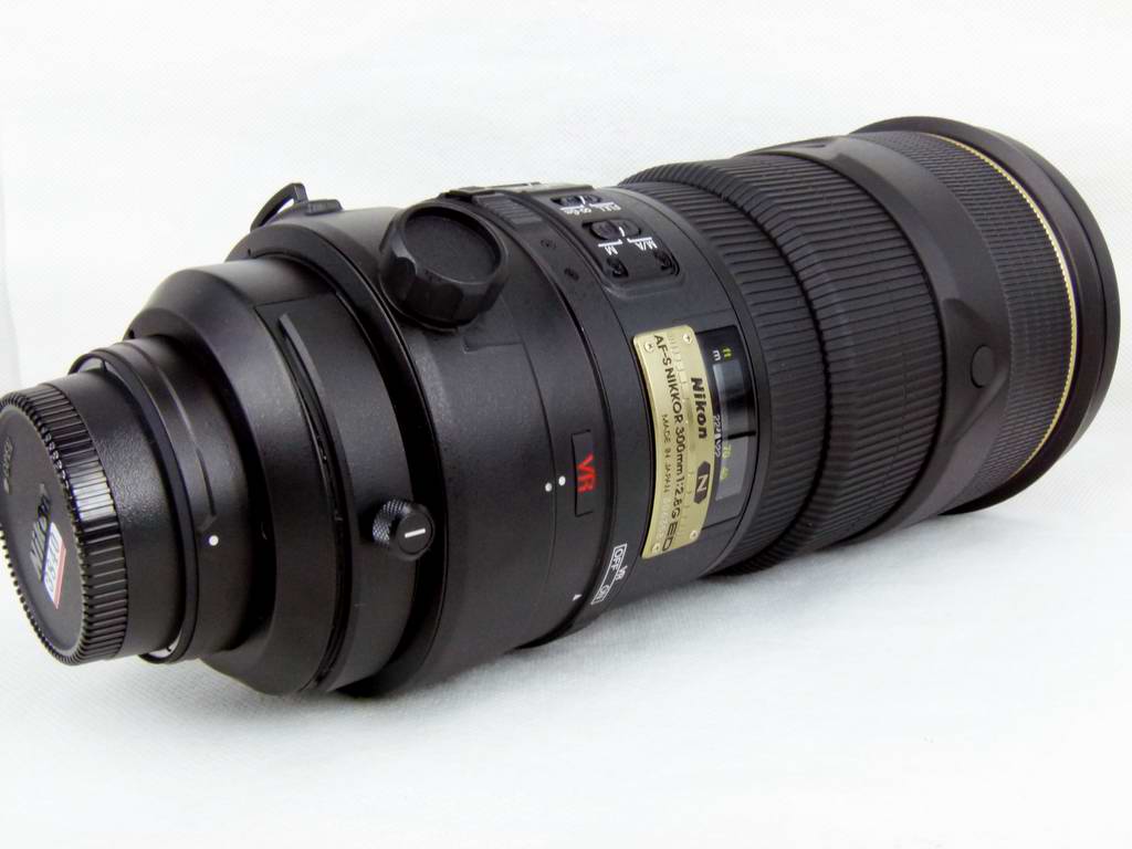 尼康 AF-S Nikkor 300mm f/2.8 ED VR 
