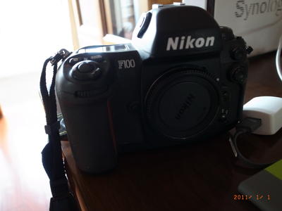 95新的Nikon F100