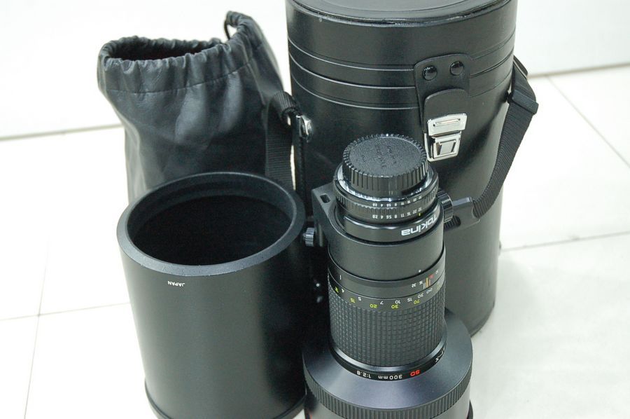 图丽 Tokina AT-X 300/2.8 红圈,远摄定焦,手动对焦,尼康卡口,有原罩及皮桶.