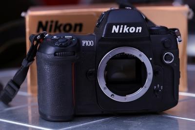 尼康 Nikon F100