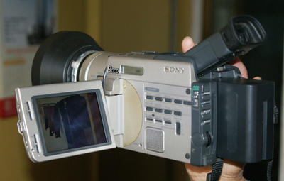 索尼DCR-9000E摄像机