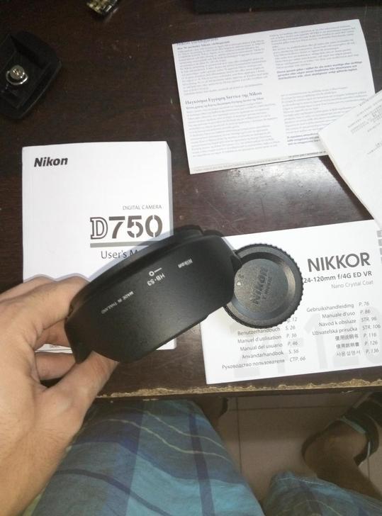Nikon 24-120/4G-ED-VR入
