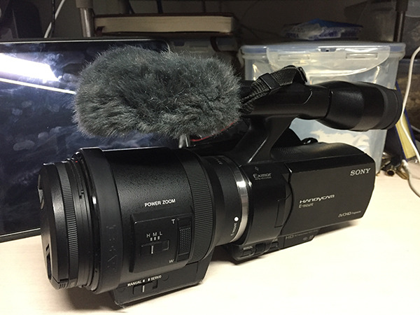 秒杀价 索尼 Nex VG30 专业便携摄像机 （带18-200电动变焦头）