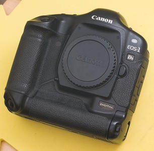 佳能Canon EOS 1Ds顶级专业1110万全幅单反数码