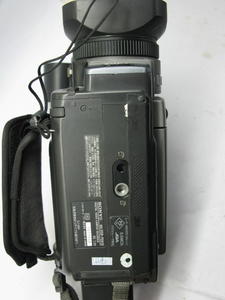 索尼DSR-PDX10摄像机+两电