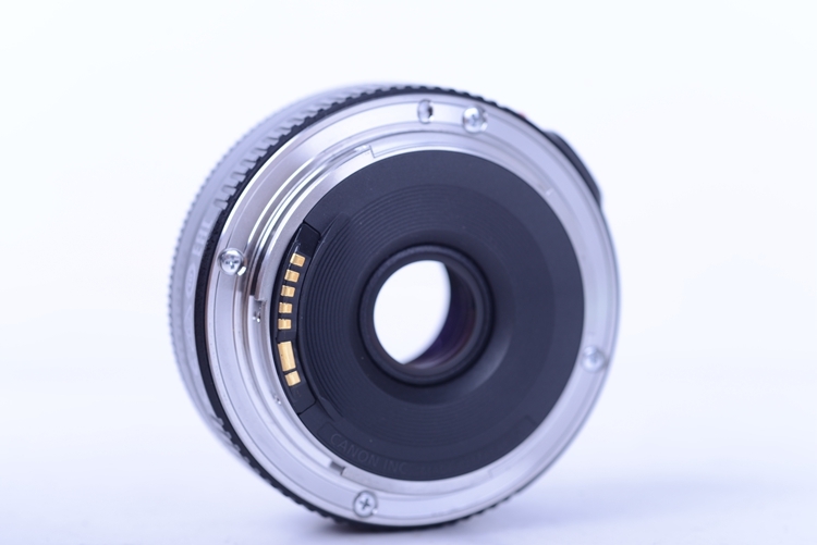 40 mm f/2.8 STM 饼干镜头 近似全新