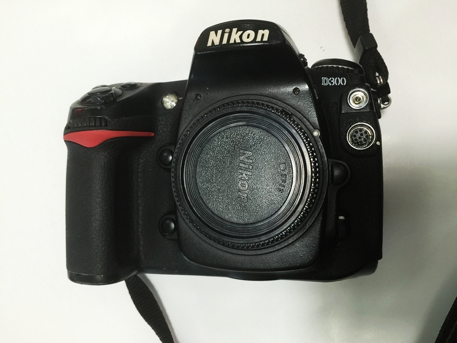 处理一台尼康d300机身,800元