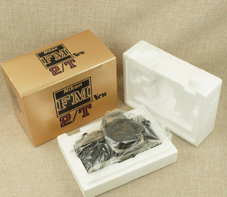 99新 尼康 FM2T 钛版 机械相机 收藏品 带包装盒 FM2