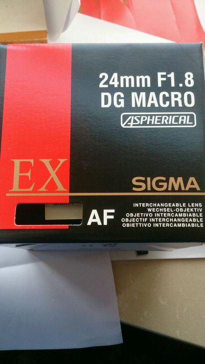 适马 28mm f/1.8 EX DG ASPHERICAL MACRO（佳能卡口）