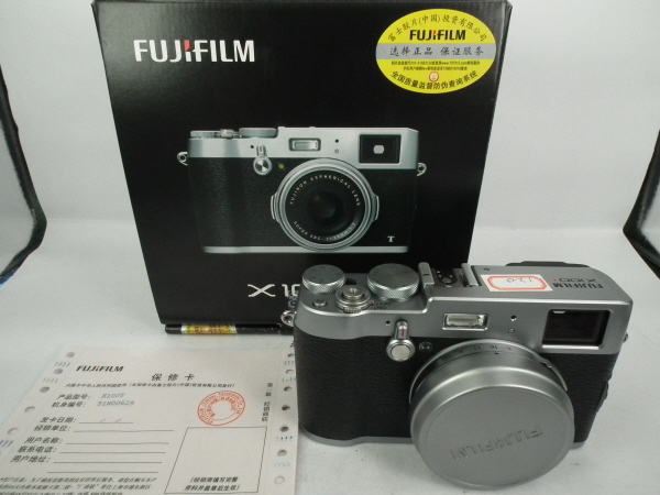 富士X-100T  数码相机。