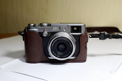 FujiFilm富士X100数码旁轴相机