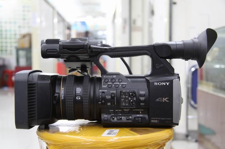 索尼 FDR-AX1E 索尼4K高清摄像机