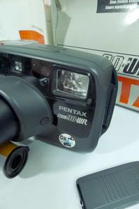 一台宾得（潘泰克斯）zoom90,W R防水相机 带英文说明书即遥控器
