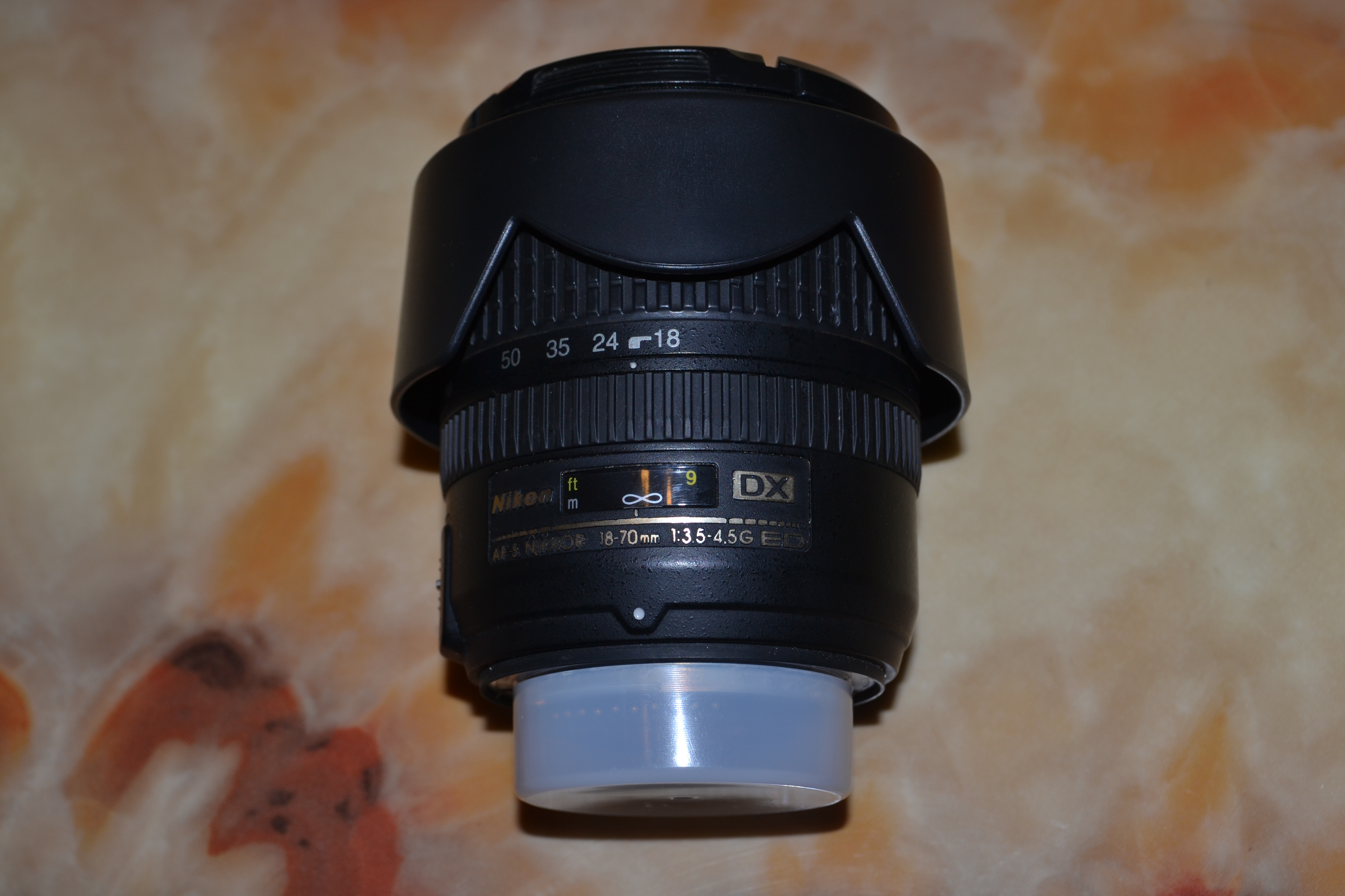 尼康 AF-S DX 18-70mm f/3.5-4.5G IF-ED换尼康18-105VR镜头