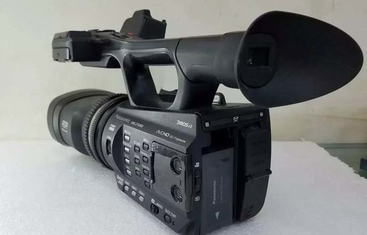 松下 HDC-Z10000GK 出一台Z10000高清3D摄像机！