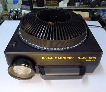 成色不错的柯达1010幻灯机（135底片用）可换宾得K3 10-17 EM5II