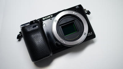 全出再减100元，低价售索尼NEX7微单相机，带18-55/
