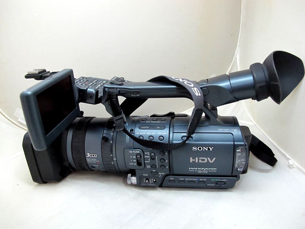 HDR-FX1E(全套配件齐全）送精美索尼摄影包