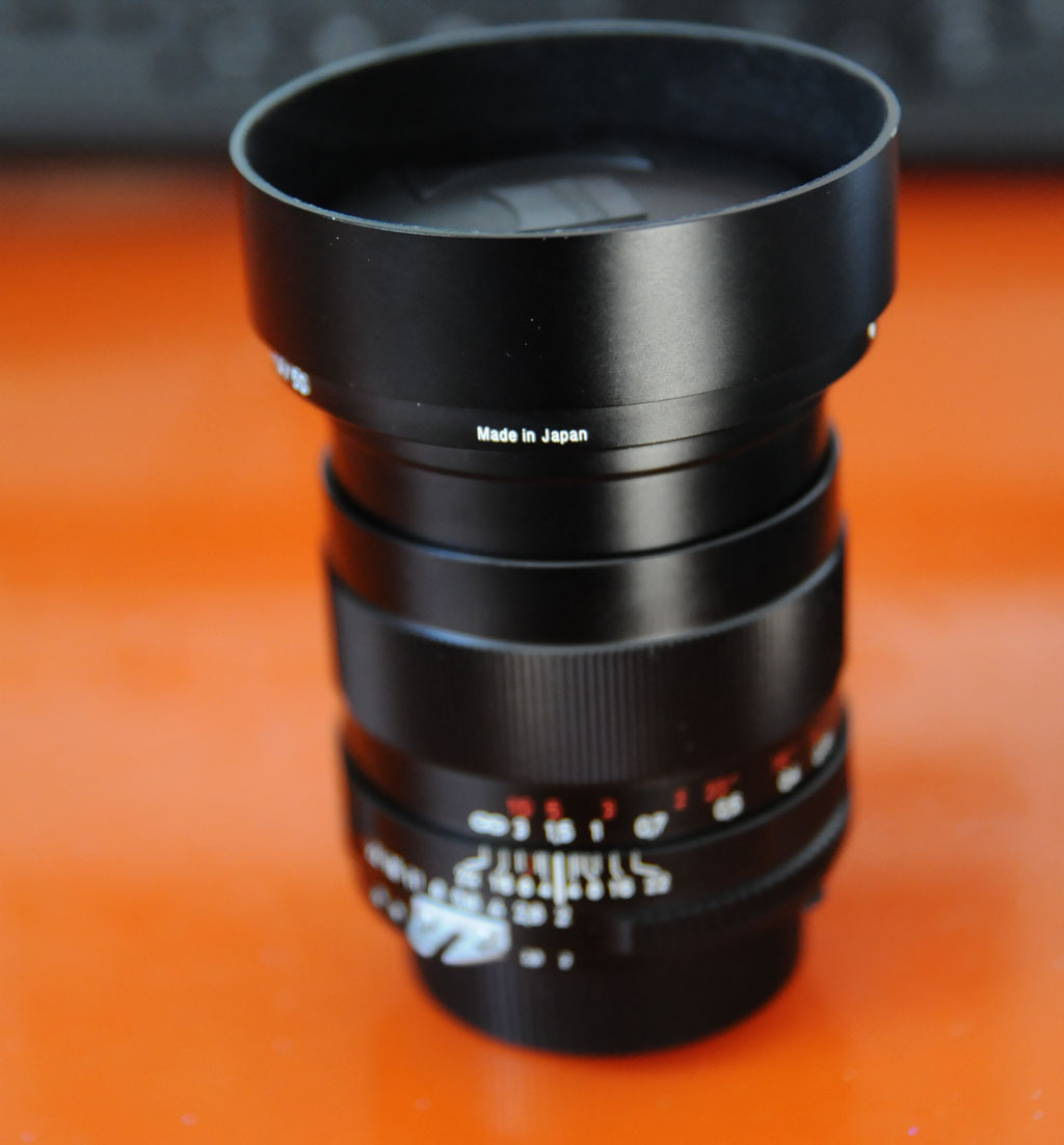  Carl Zeiss Distagon T * 35mm f/2 ZF manual lens