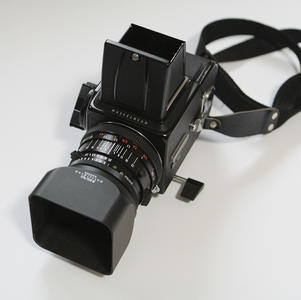 美品 哈苏Hasselblad 500C/M, 80cm/2.8 镜头 A12后背包含附件 