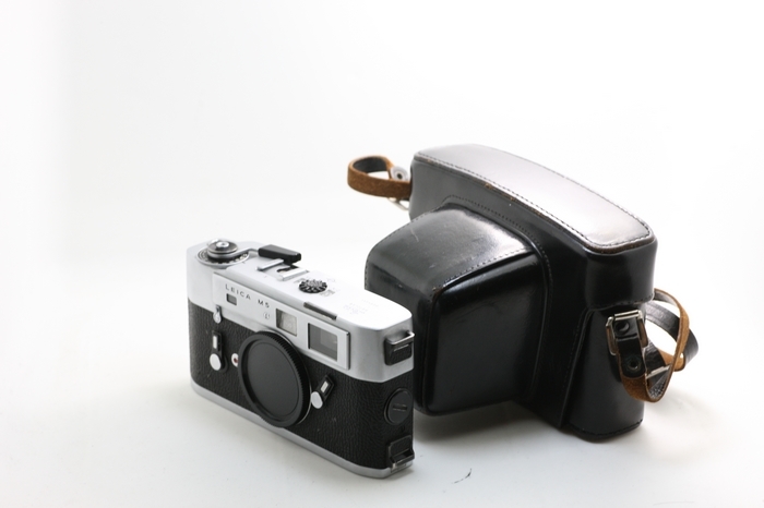 德产 Leica 徕卡 M5 双耳 胶片 旁轴 银色 带原装皮套 