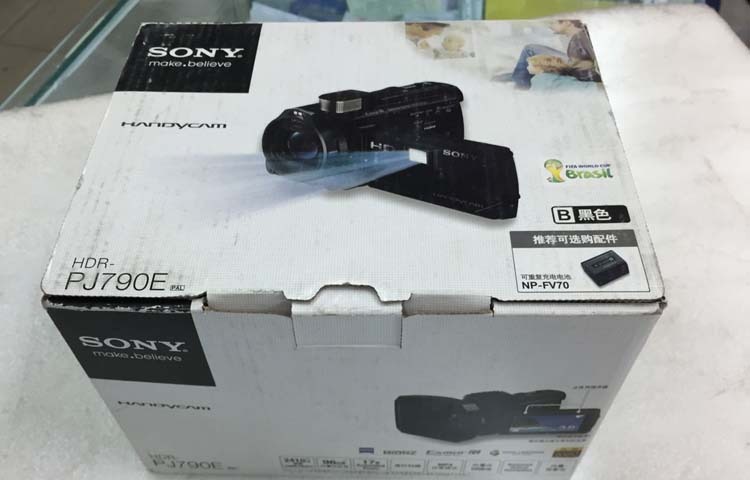 出一台SONY PJ790E高清投影摄像机！包装配件全的库存机！