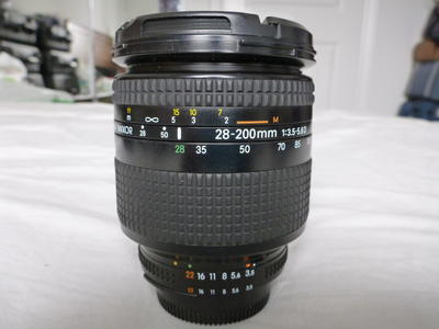 Nikon AF Nikkor 28-200mm f/3.5-5.6D