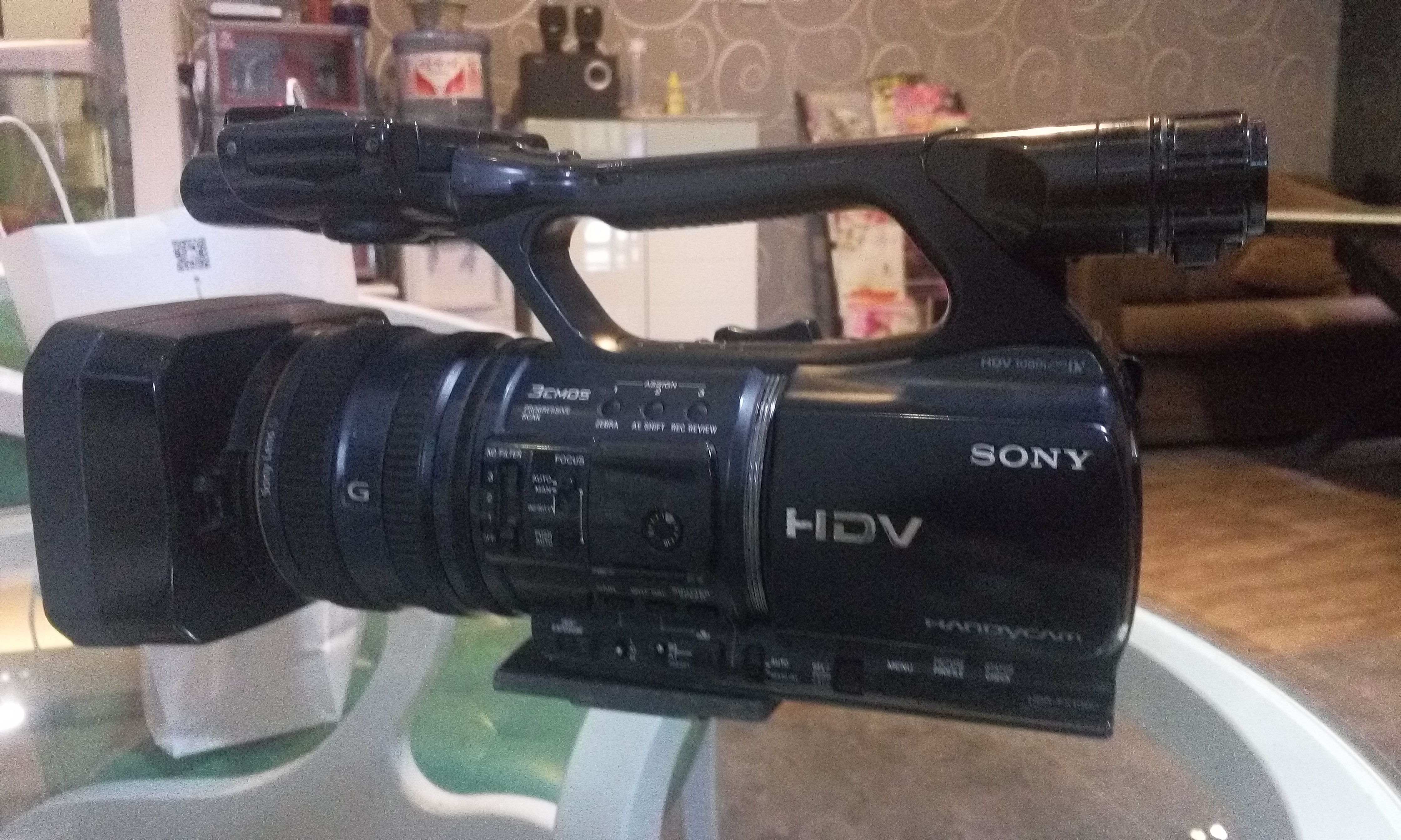  Sony HDR-FX1000E