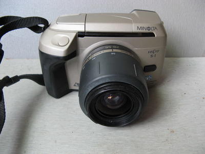 出: MINOLTA VECTIS S-1相机一台,285元包快. .