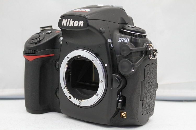 96新二手nikon尼康 d700 单机 快门7400多次(3231【深】