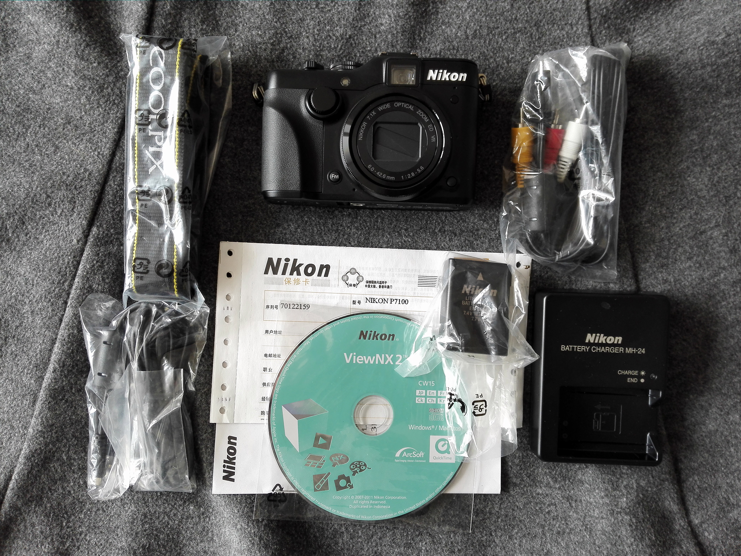 尼康 P7100相机全套包装配件99.99新包邮卖！